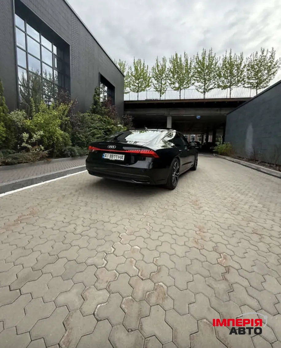 Audi A7 - фото 2