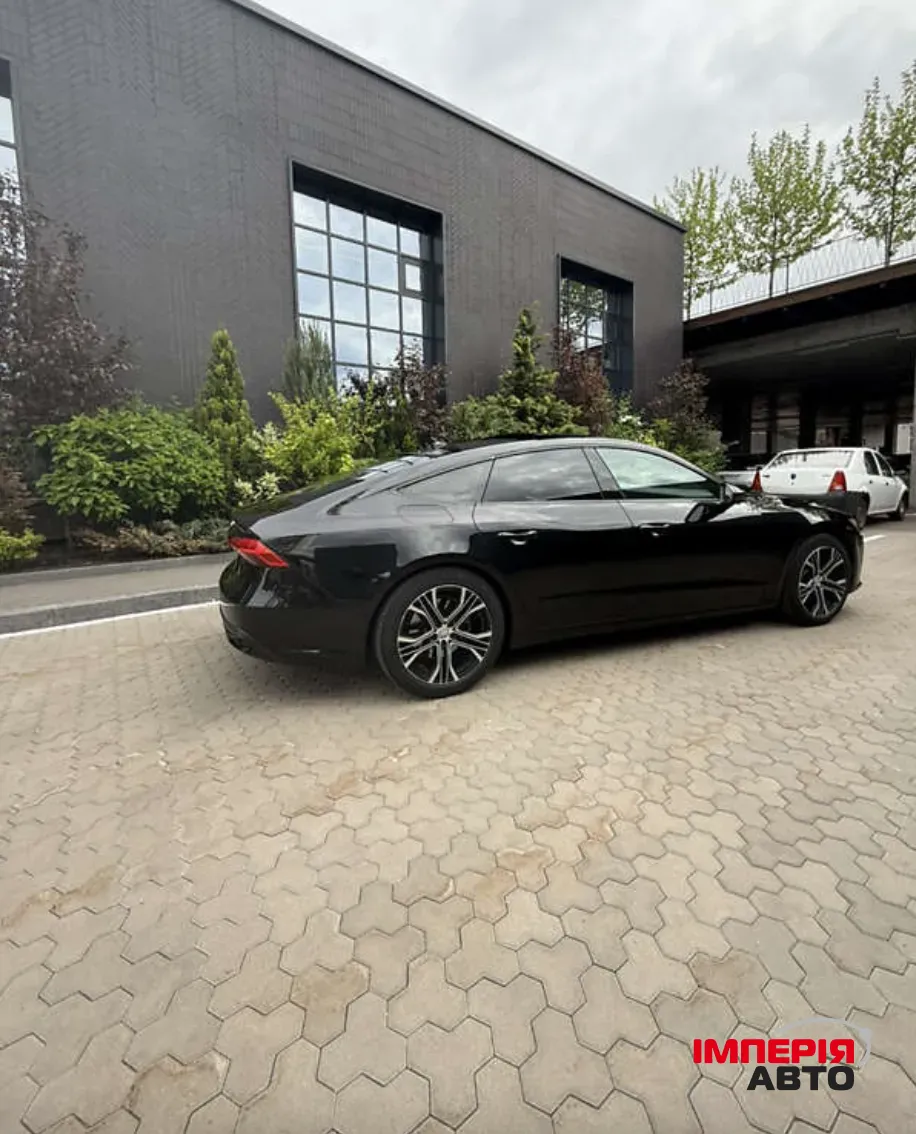 Audi A7 - фото 3