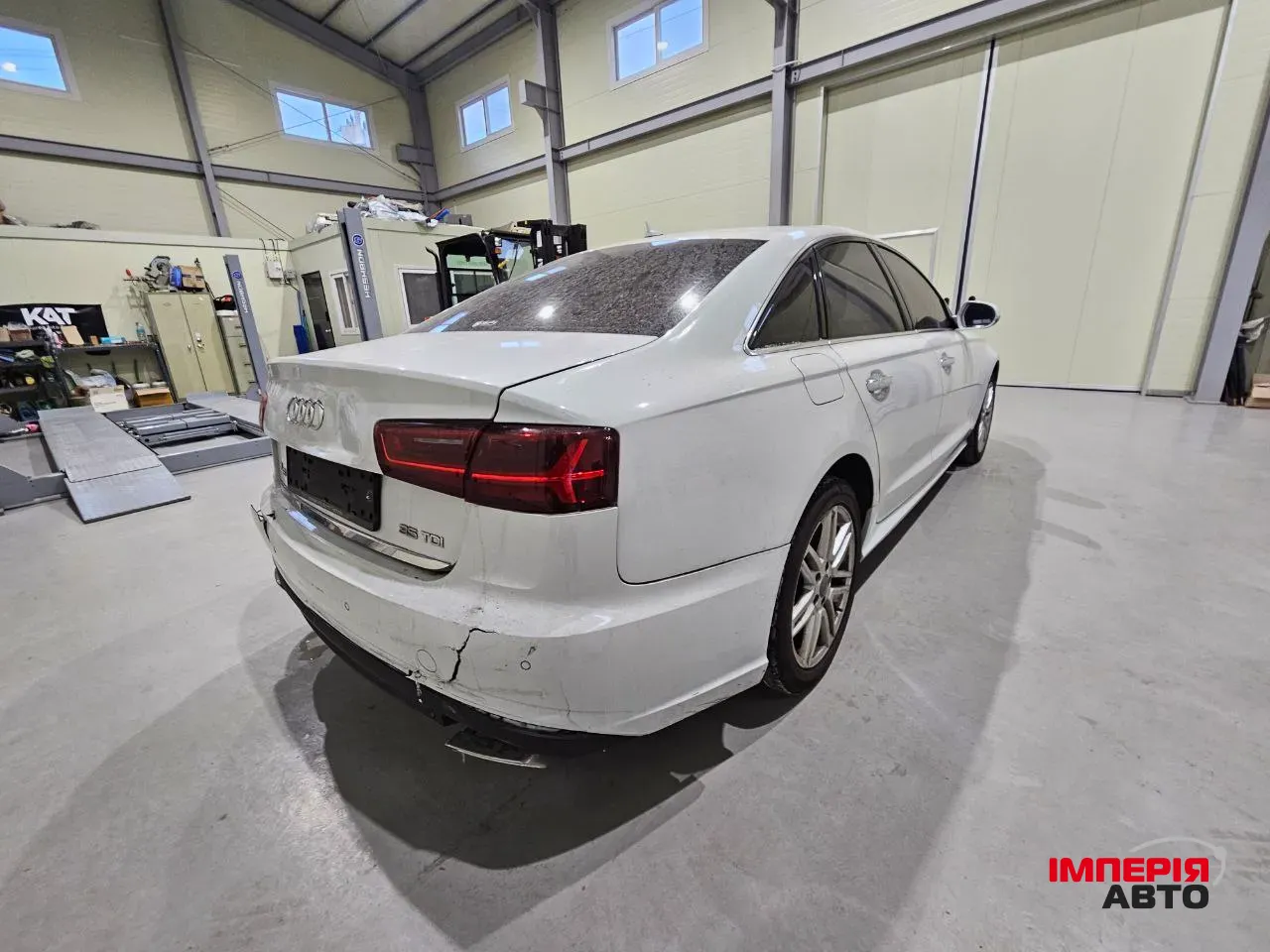 Audi A6 - фото 5