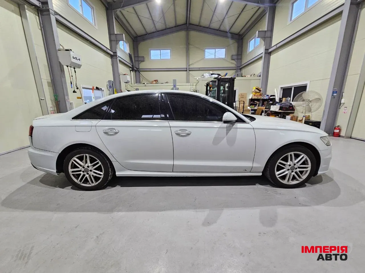 Audi A6 - фото 6