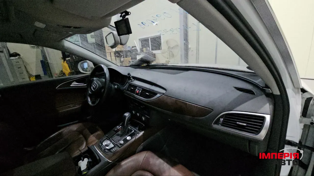 Audi A6 - фото 14