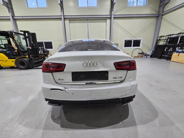 Audi A6 - фото 4