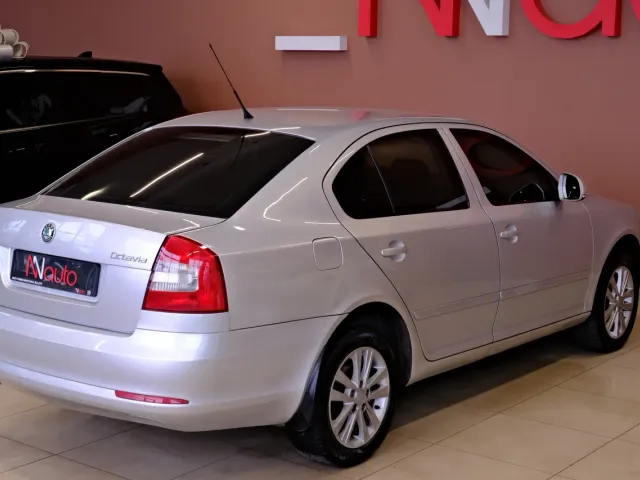 Skoda Octavia - фото 5