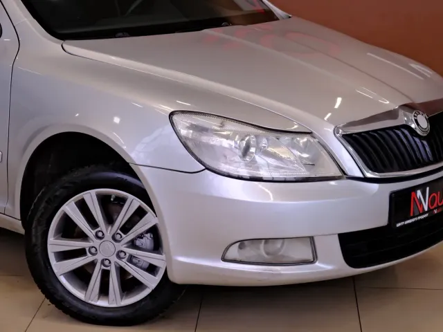 Skoda Octavia - фото 3