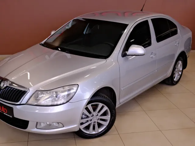 Skoda Octavia - фото 2