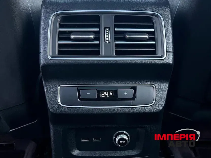Audi Q5 - фото 11