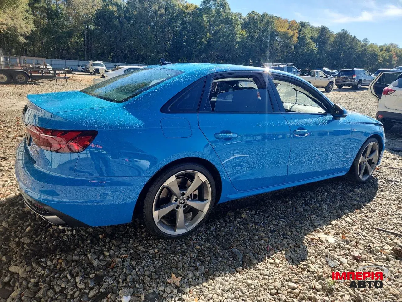 Audi A4 - фото 6