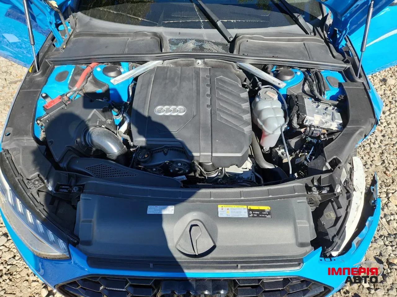 Audi A4 - фото 11