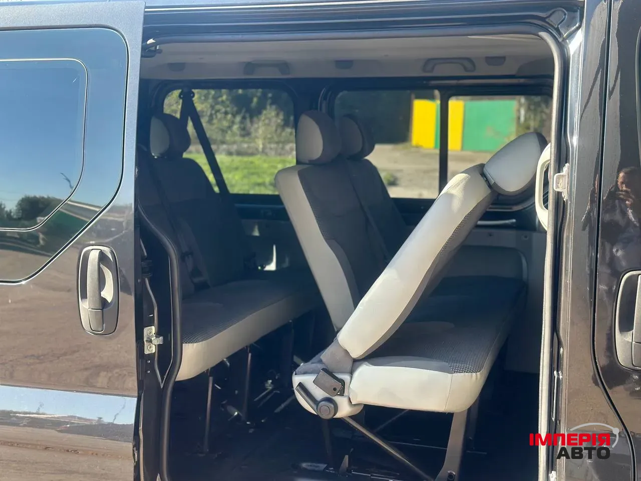 Opel Vivaro - фото 24