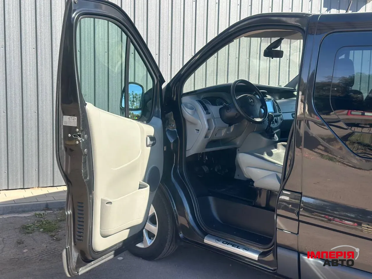 Opel Vivaro - фото 11