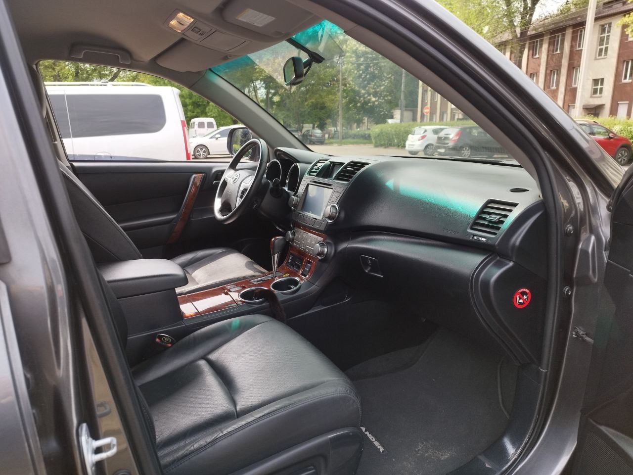 Toyota Highlander - фото 4