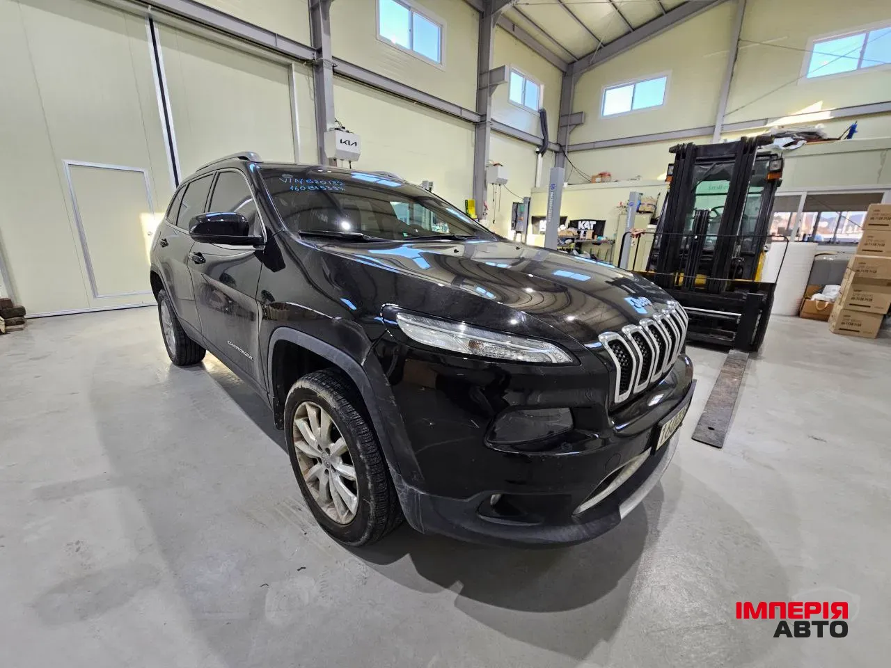 Jeep Cherokee - фото 9