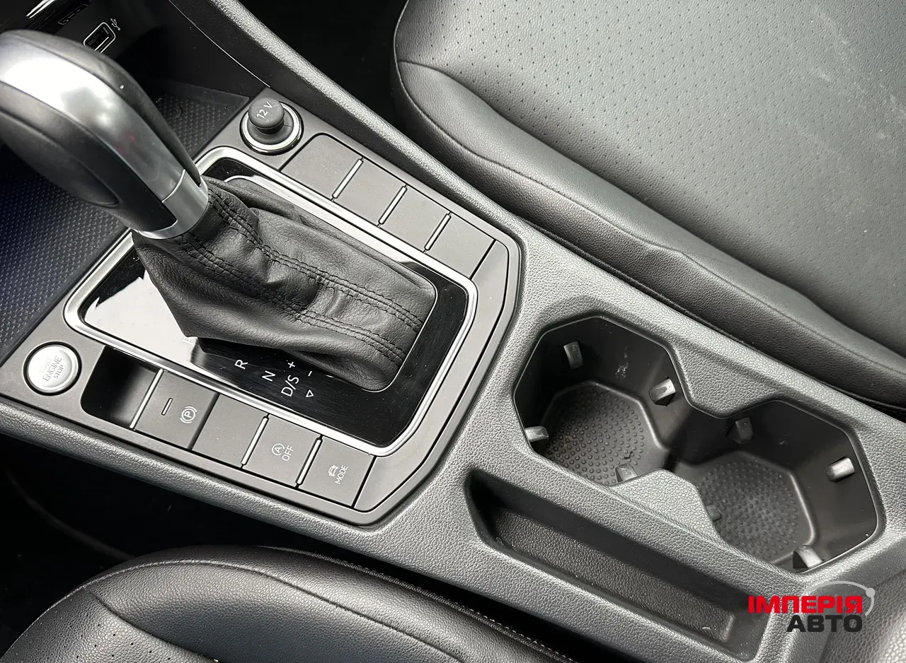 Volkswagen Jetta - фото 28