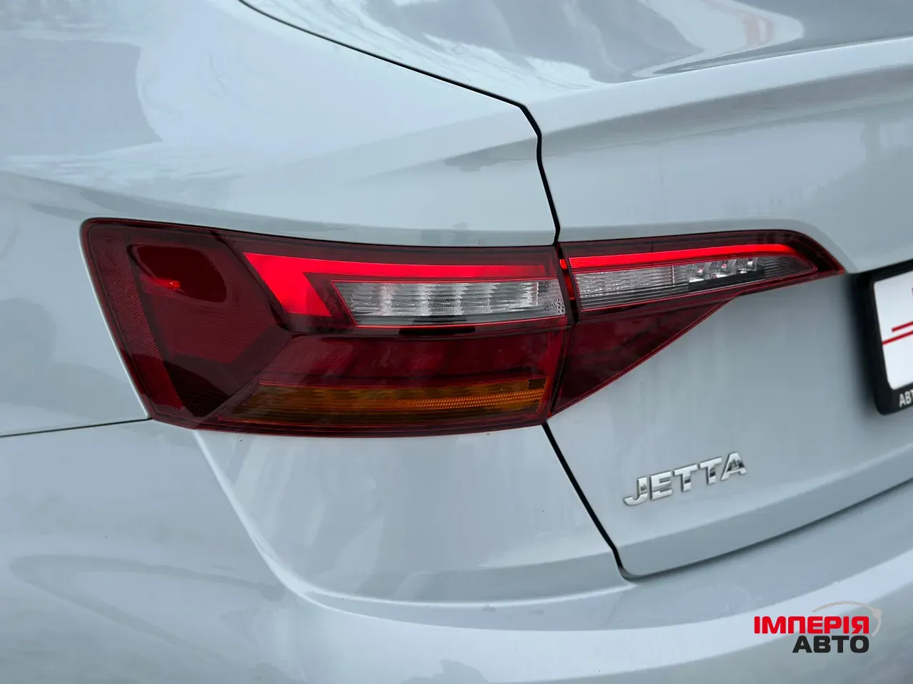 Volkswagen Jetta - фото 8