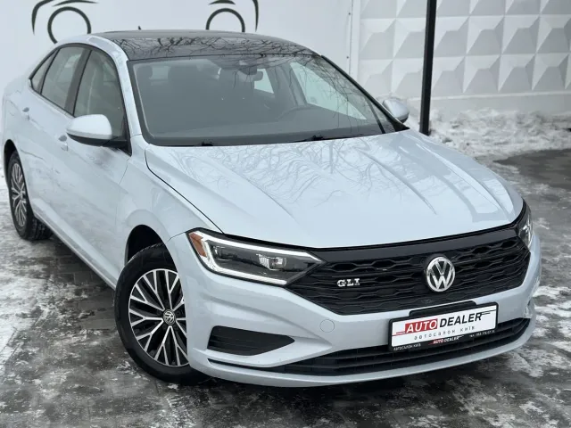 Volkswagen Jetta - фото 1