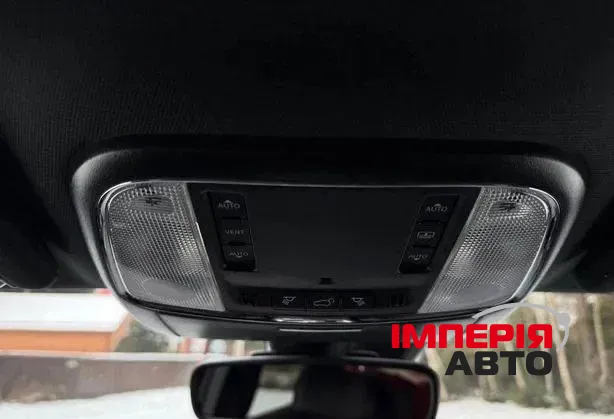 Jeep Grand Cherokee - фото 11