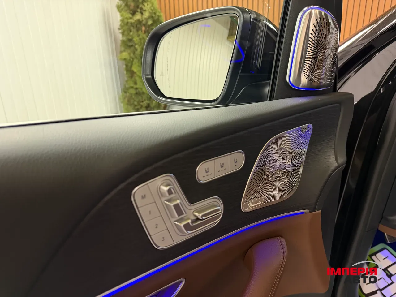 Mercedes-Benz GLS - фото 38