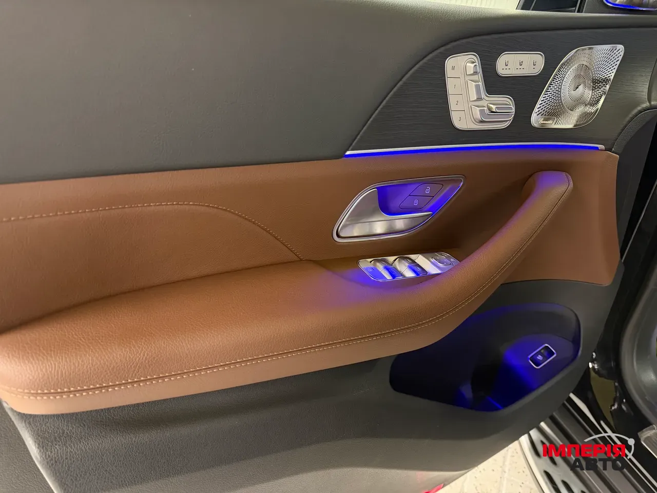 Mercedes-Benz GLS - фото 40