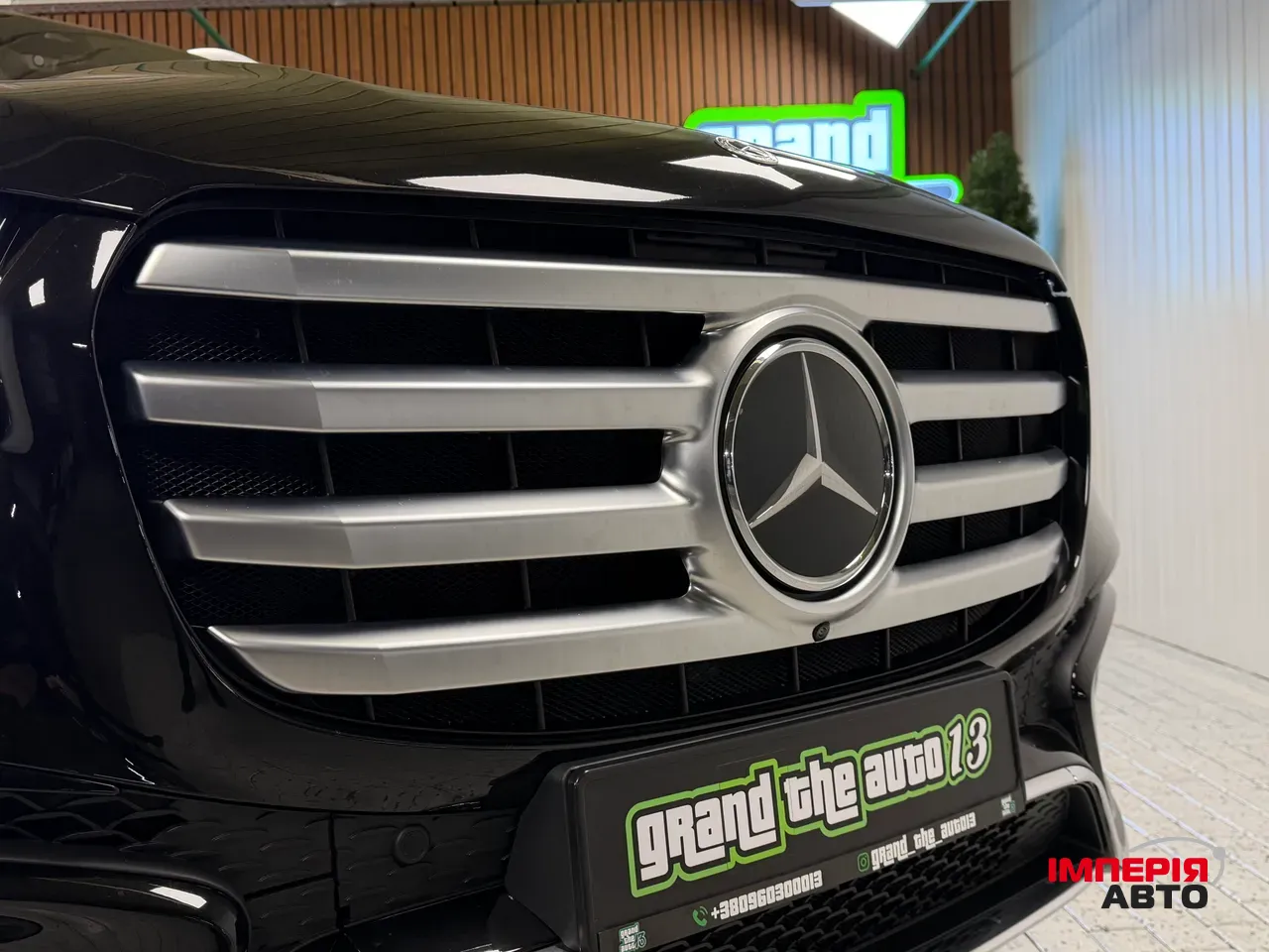 Mercedes-Benz GLS - фото 5