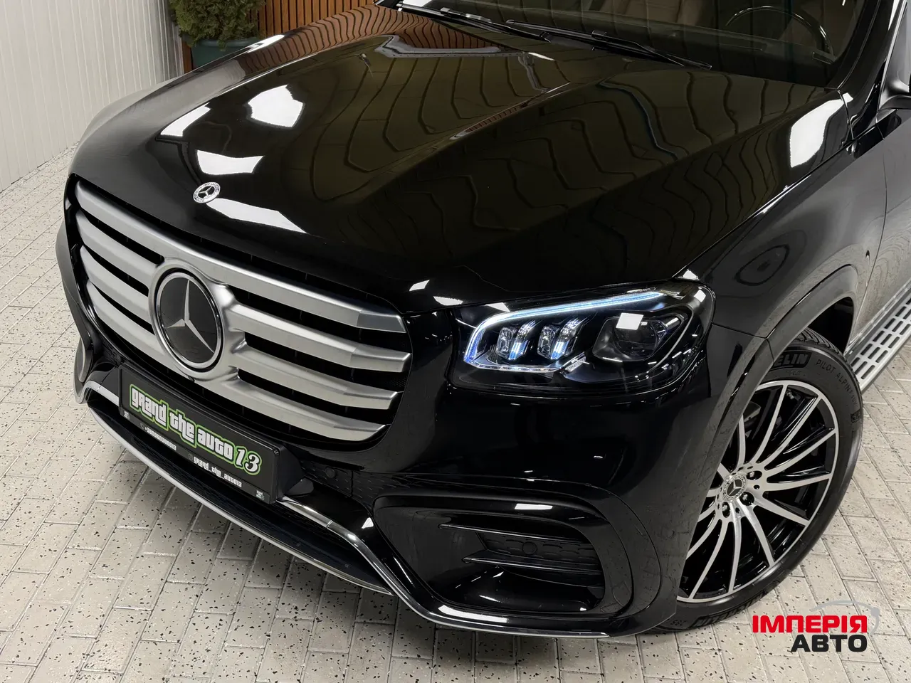 Mercedes-Benz GLS - фото 10