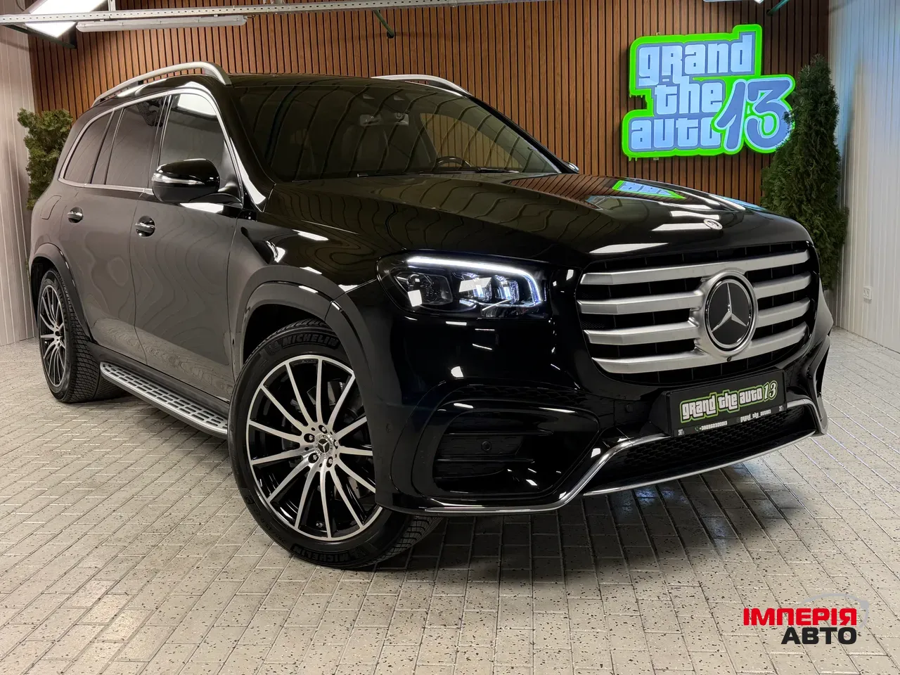 Mercedes-Benz GLS - фото 11