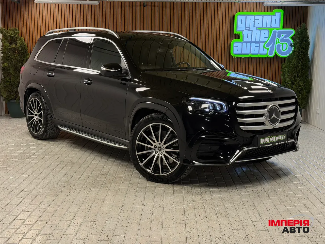 Mercedes-Benz GLS - фото 1