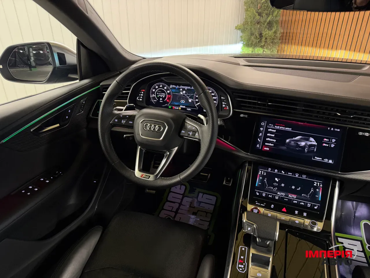 Audi RS Q8 - фото 16