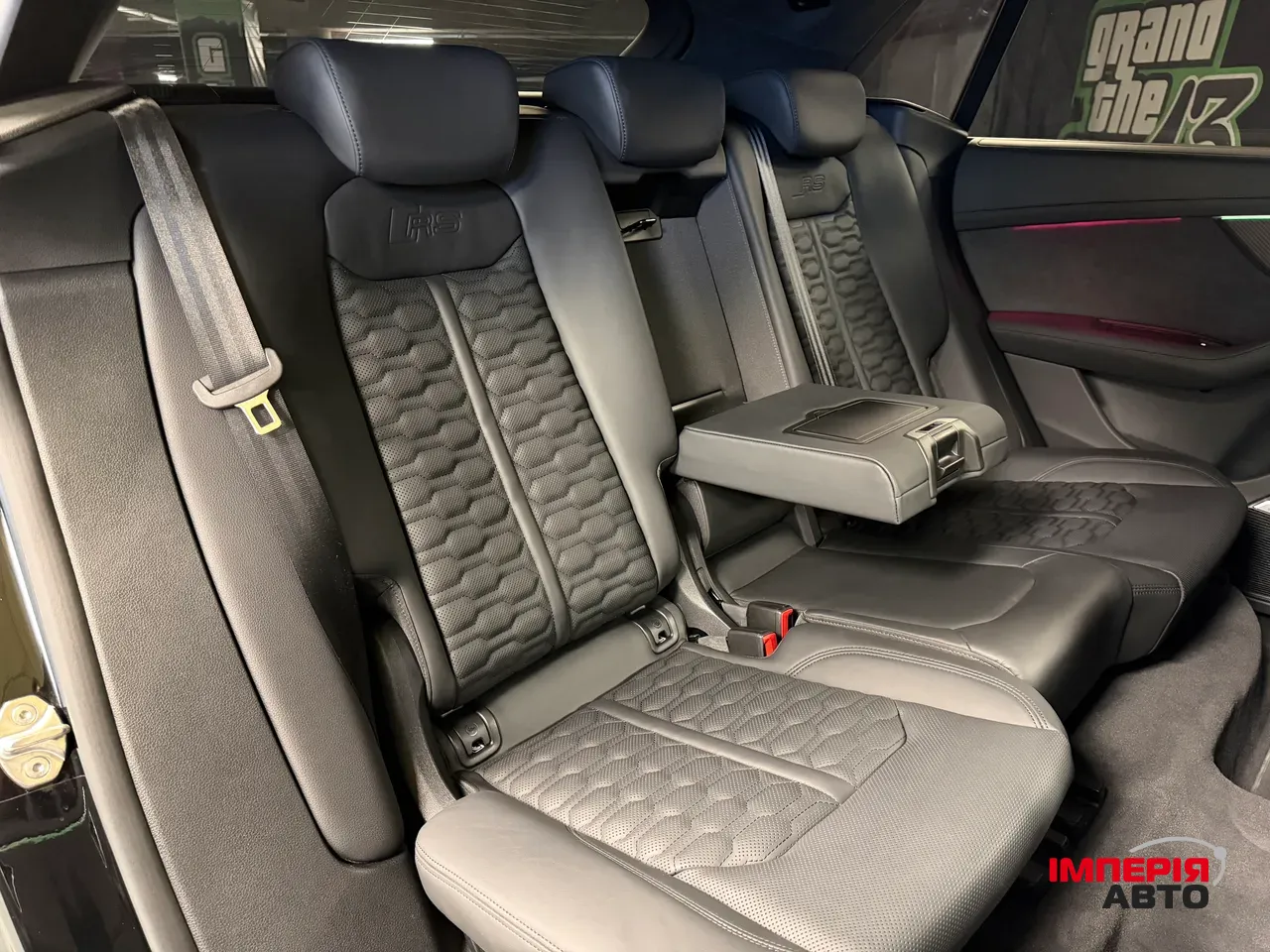 Audi RS Q8 - фото 46