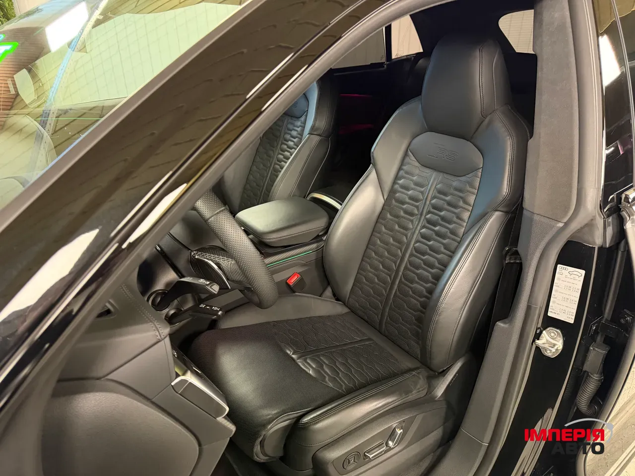 Audi RS Q8 - фото 42