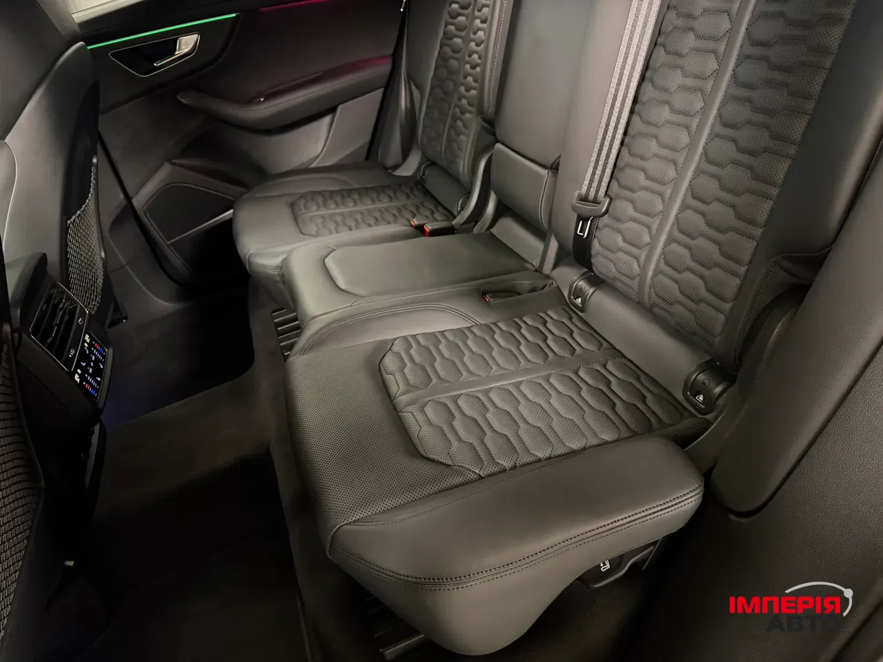 Audi RS Q8 - фото 47