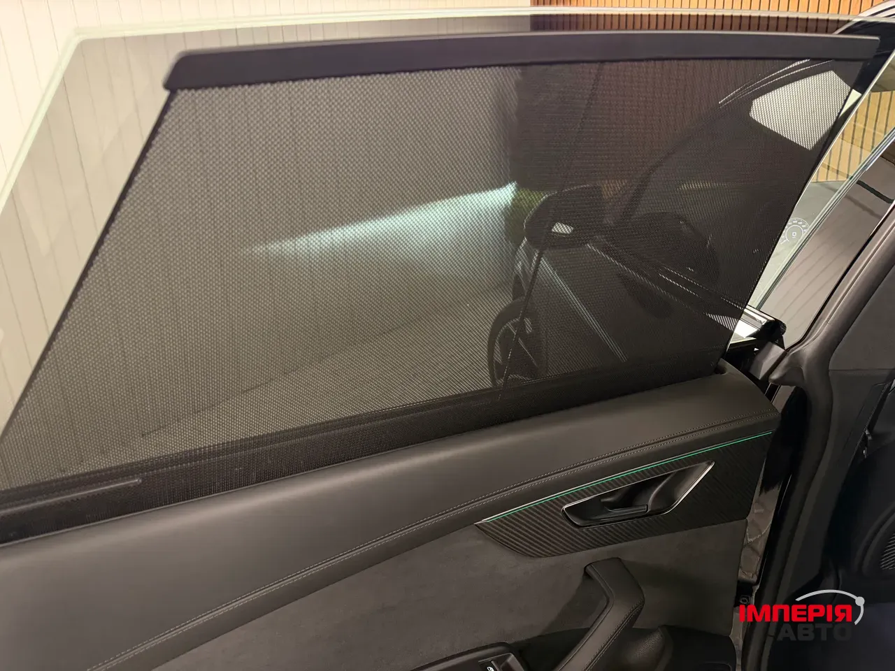 Audi RS Q8 - фото 31