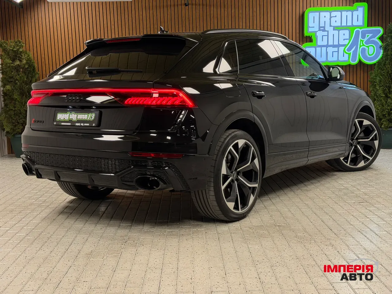 Audi RS Q8 - фото 55