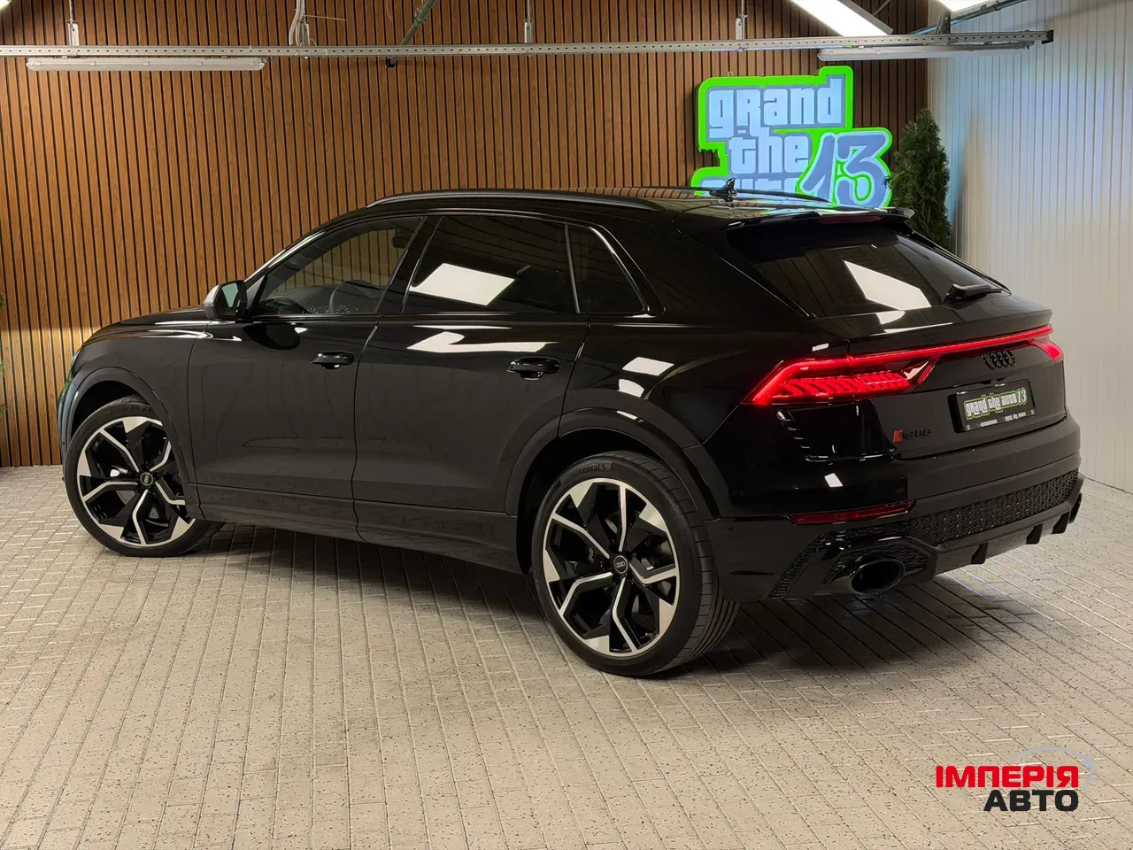 Audi RS Q8 - фото 52