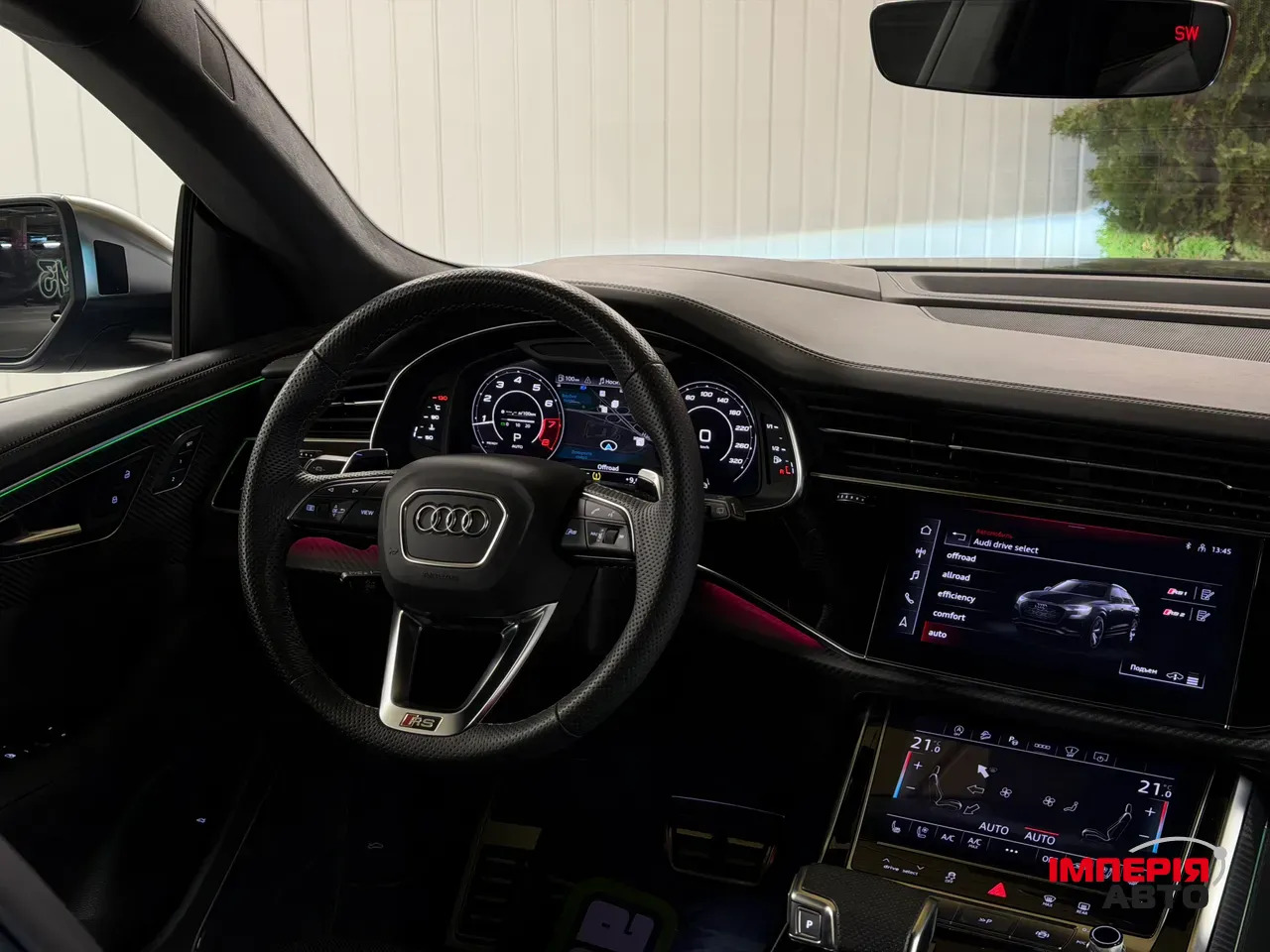 Audi RS Q8 - фото 12