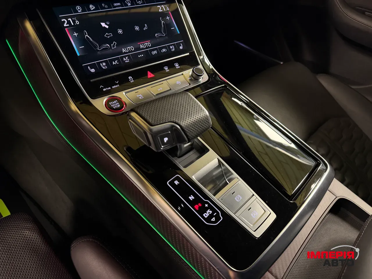 Audi RS Q8 - фото 50