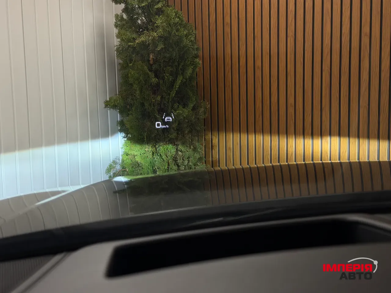 Audi RS Q8 - фото 27