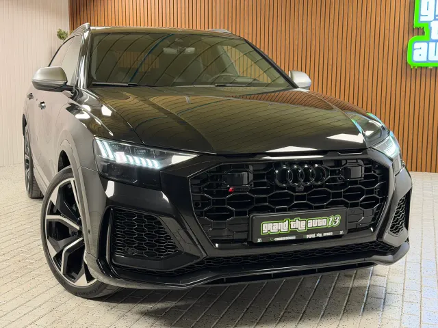 Audi RS Q8 - фото 5