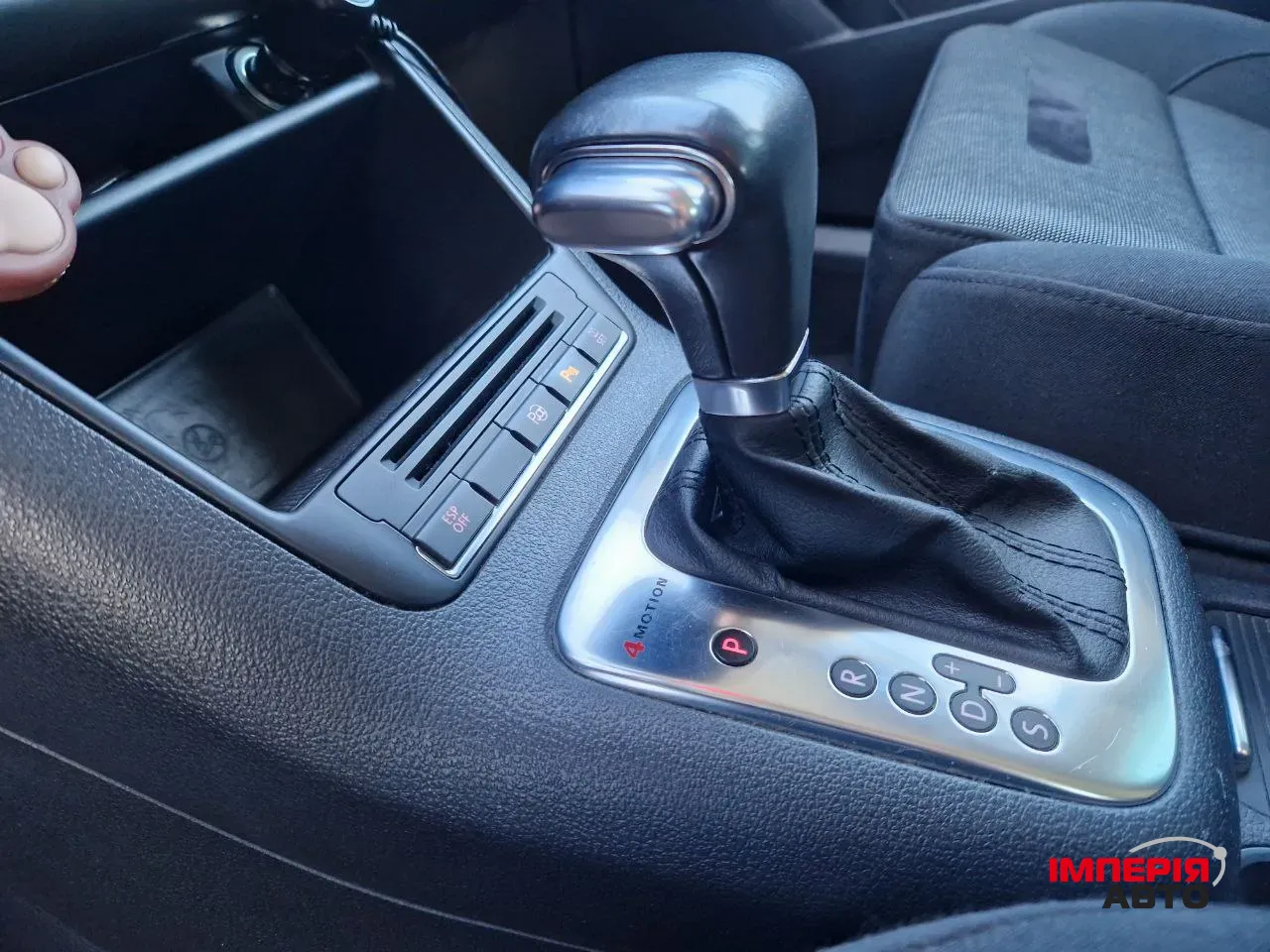 Volkswagen Tiguan - фото 24