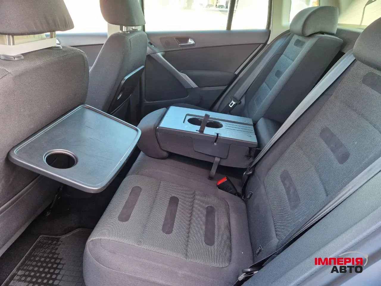 Volkswagen Tiguan - фото 16