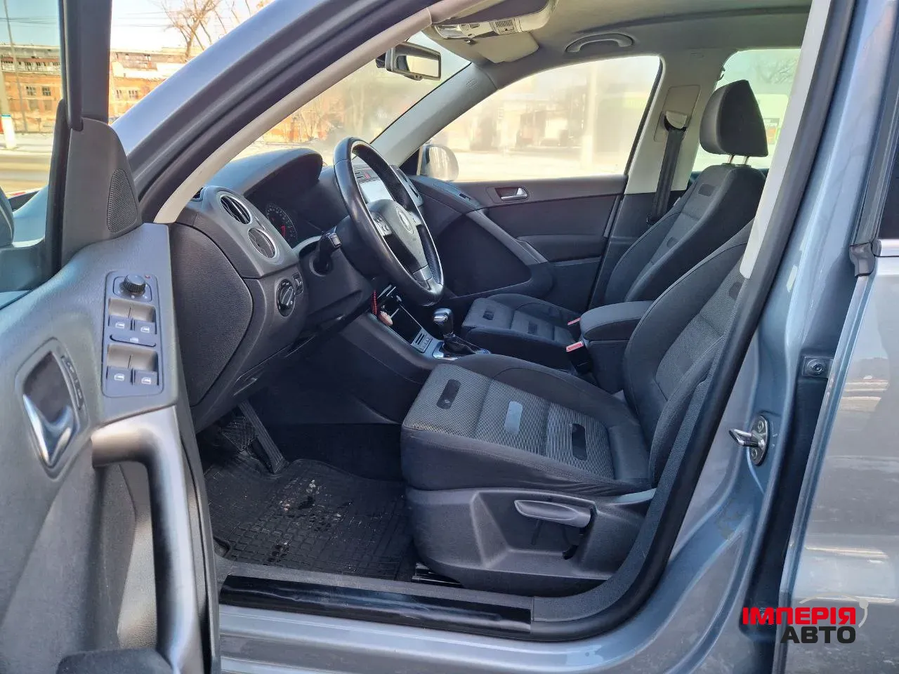 Volkswagen Tiguan - фото 7