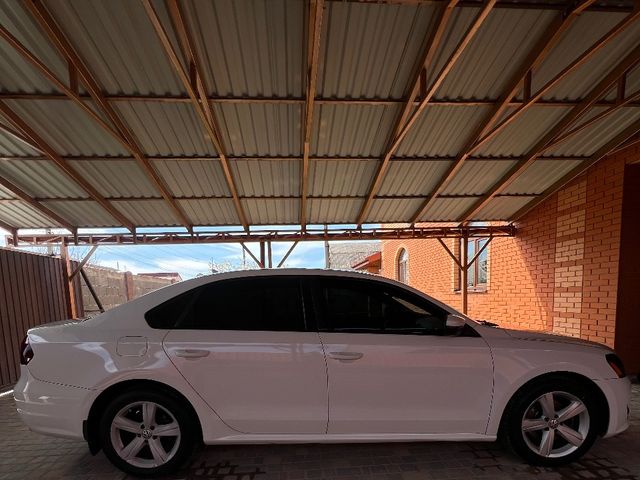 Volkswagen Passat (North America and China) 2012, Коростишів, $9 999 - зображення 5