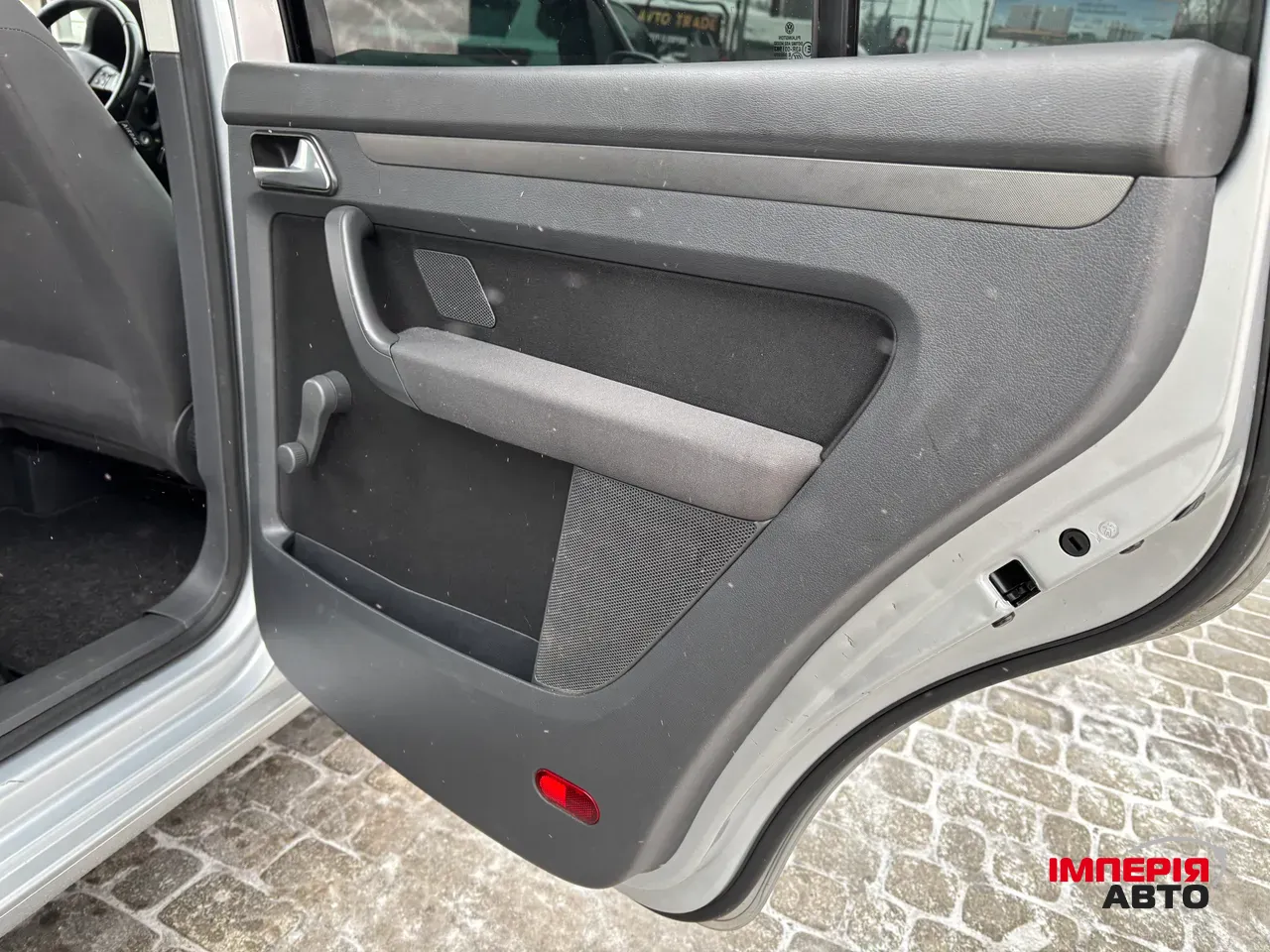 Volkswagen Touran - фото 24