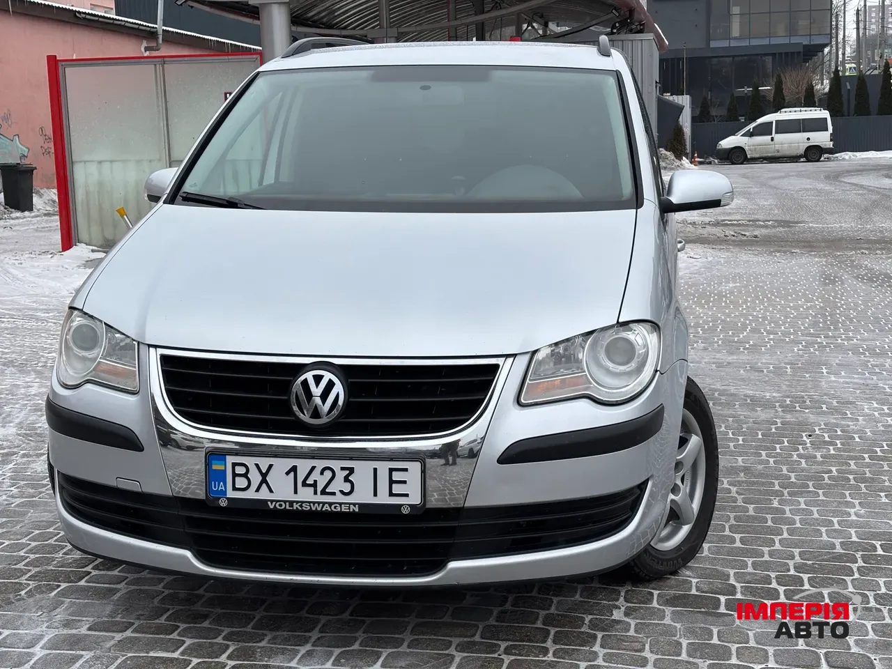 Volkswagen Touran - фото 6