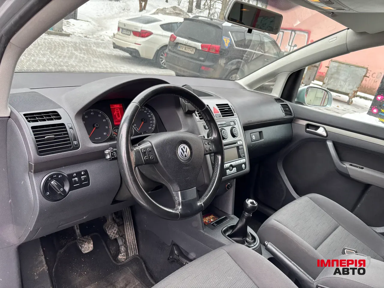 Volkswagen Touran - фото 21