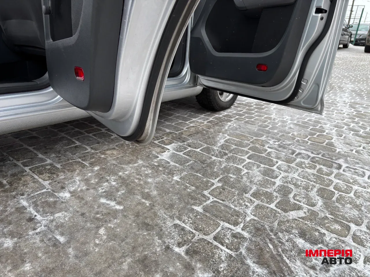 Volkswagen Touran - фото 37