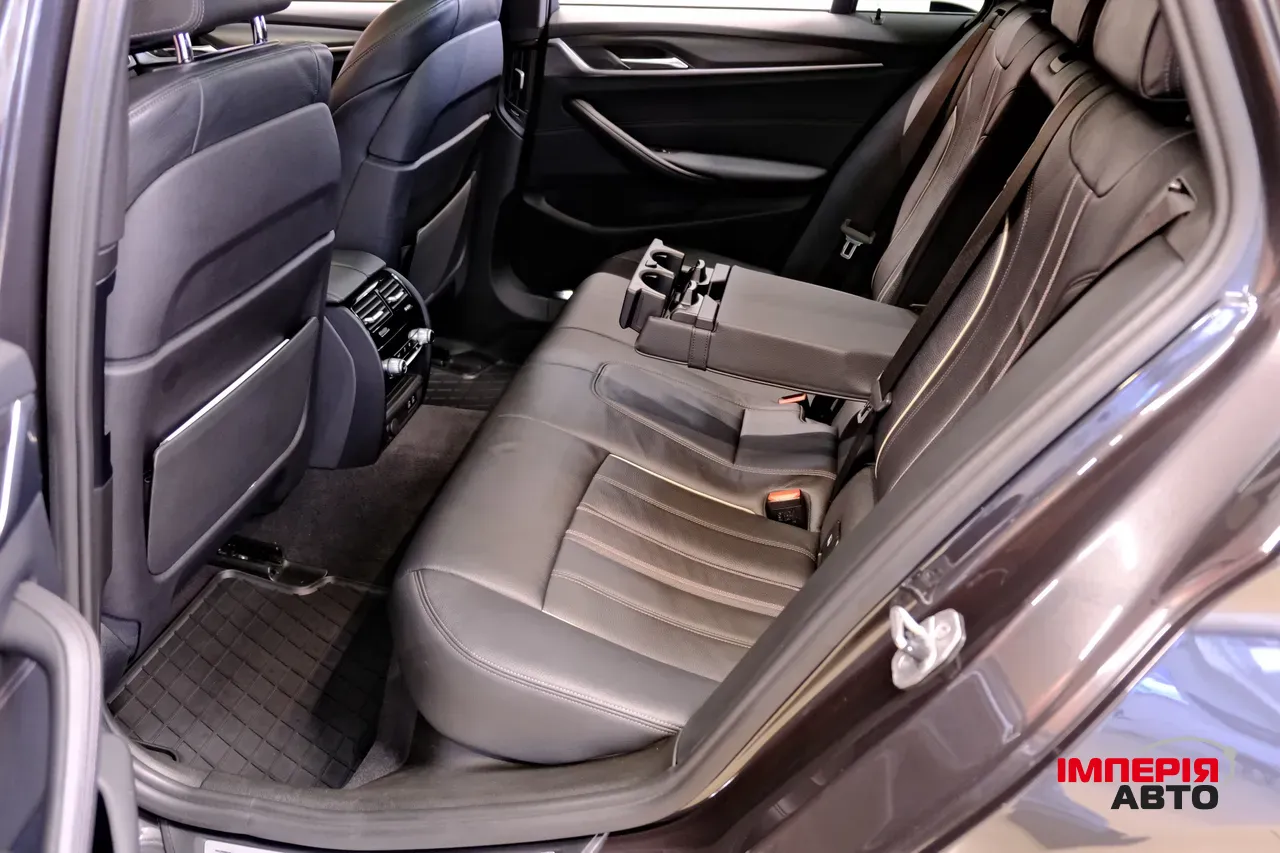 BMW 5 серії - фото 8