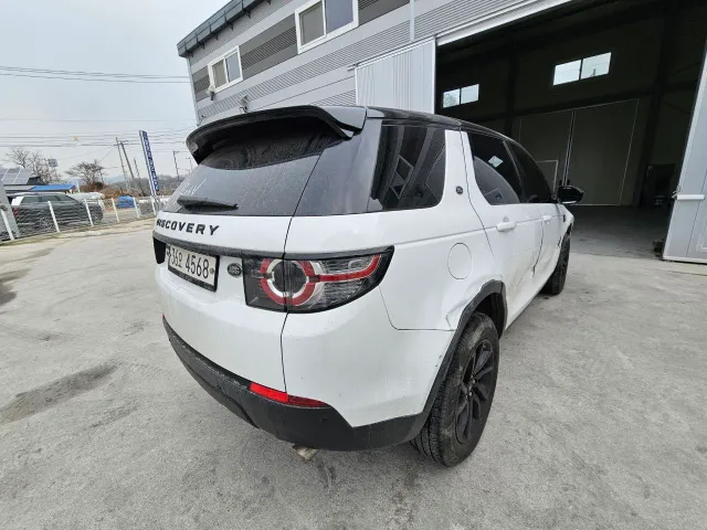 Land Rover Discovery Sport - фото 5