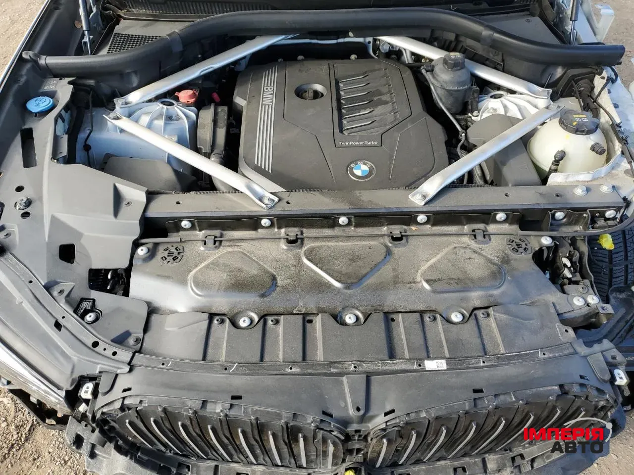 BMW X5 - фото 11