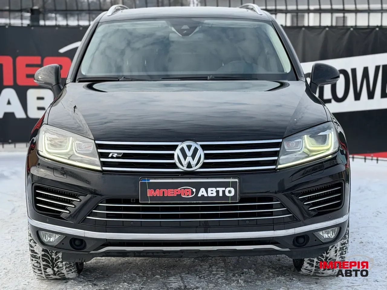 Volkswagen Touareg - фото 2