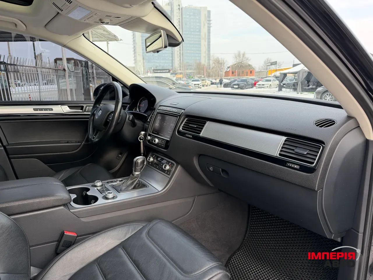 Volkswagen Touareg - фото 19